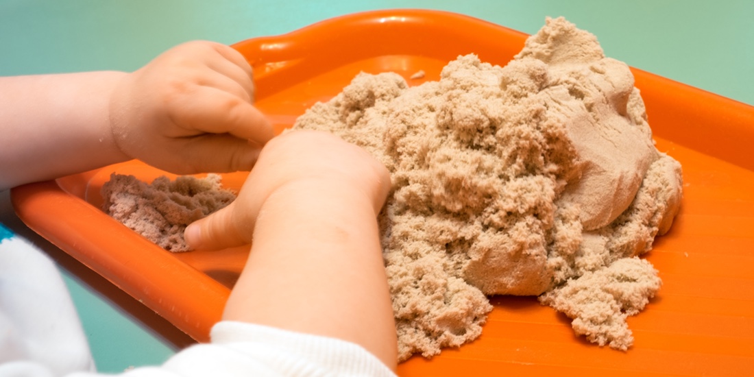 How to Set up a Fall Kinetic Sand Writing Tray